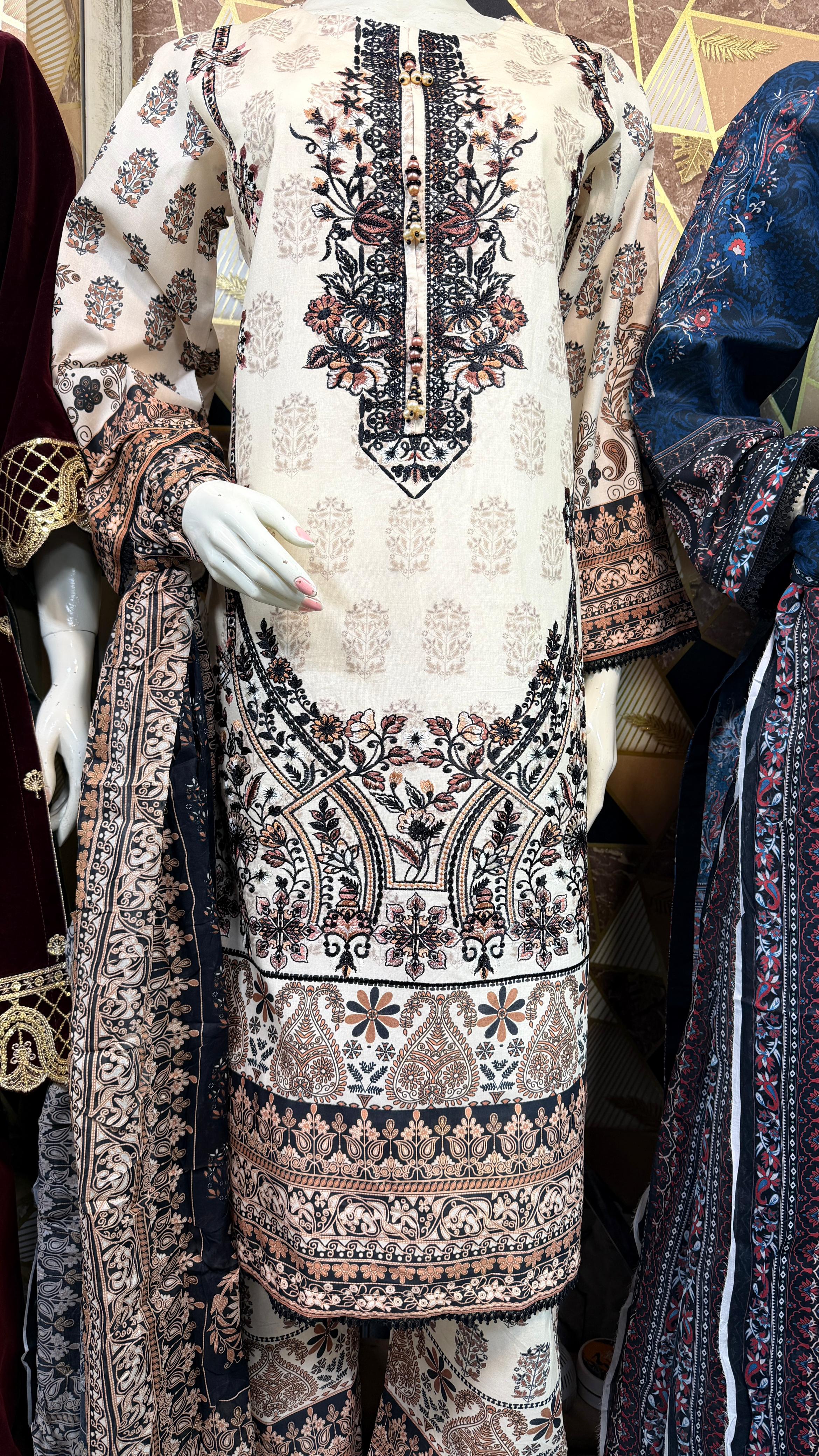 Lawn 3pc printed+Embroidered